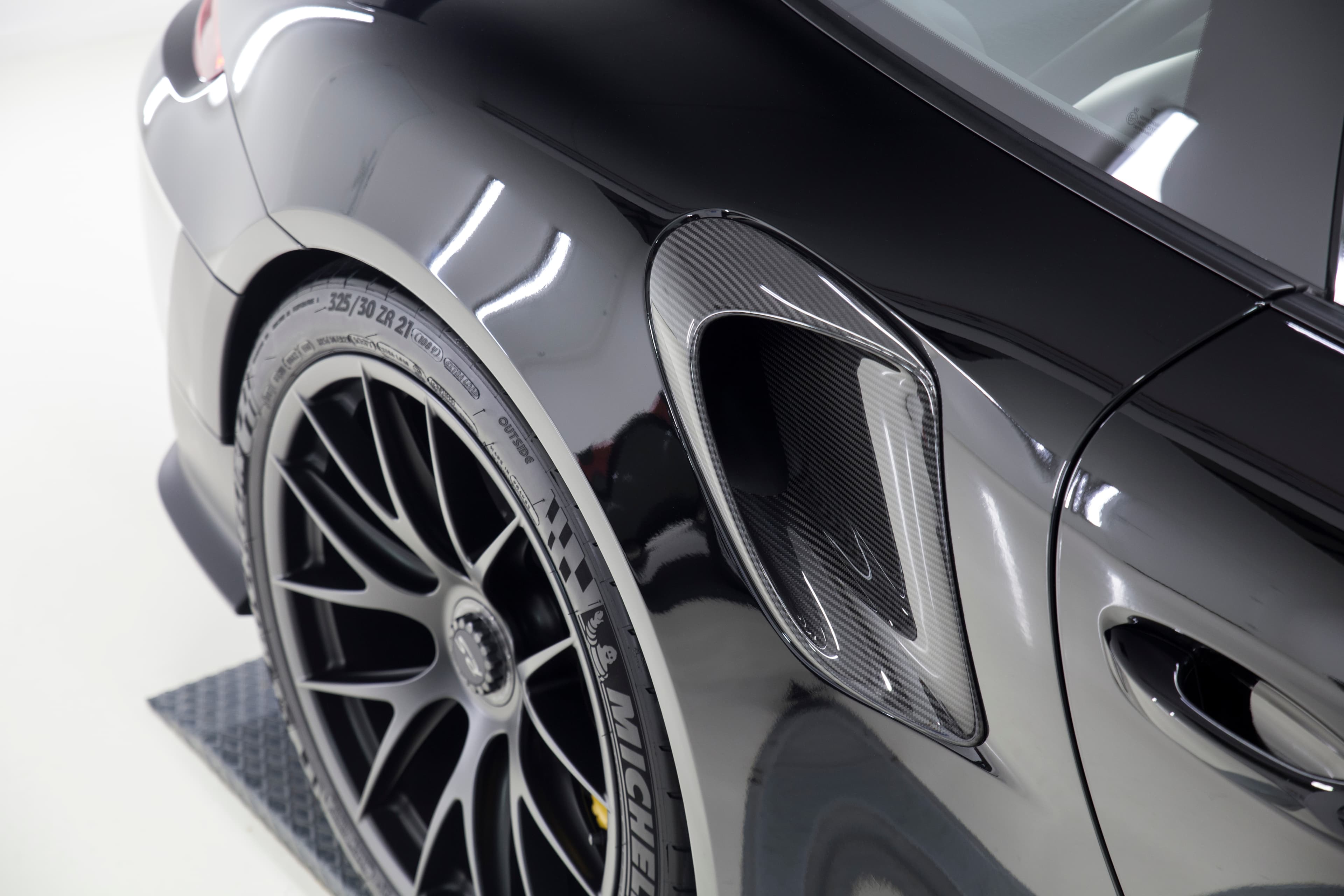 Gloss XPEL PPF vs Stealth XPEL PPF: What is the Difference & Which Should You Choose?